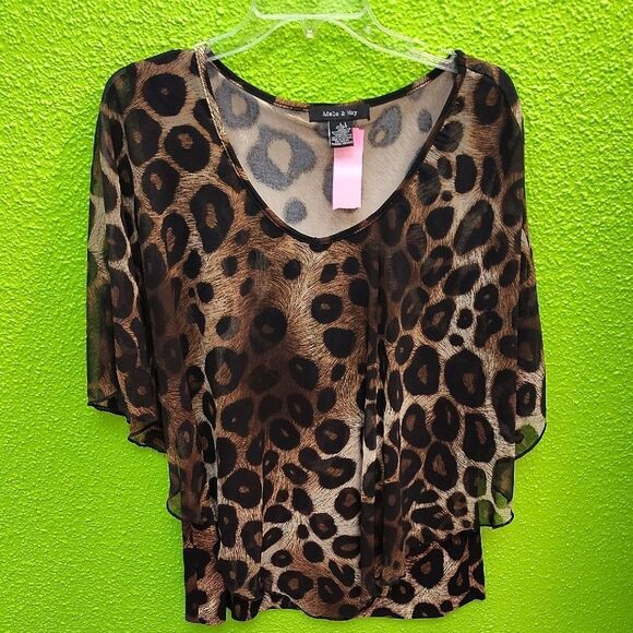 Grace Adele Brown and Black Asymmetrical Flutter Sleeve Blouse - Picture 1 of 3